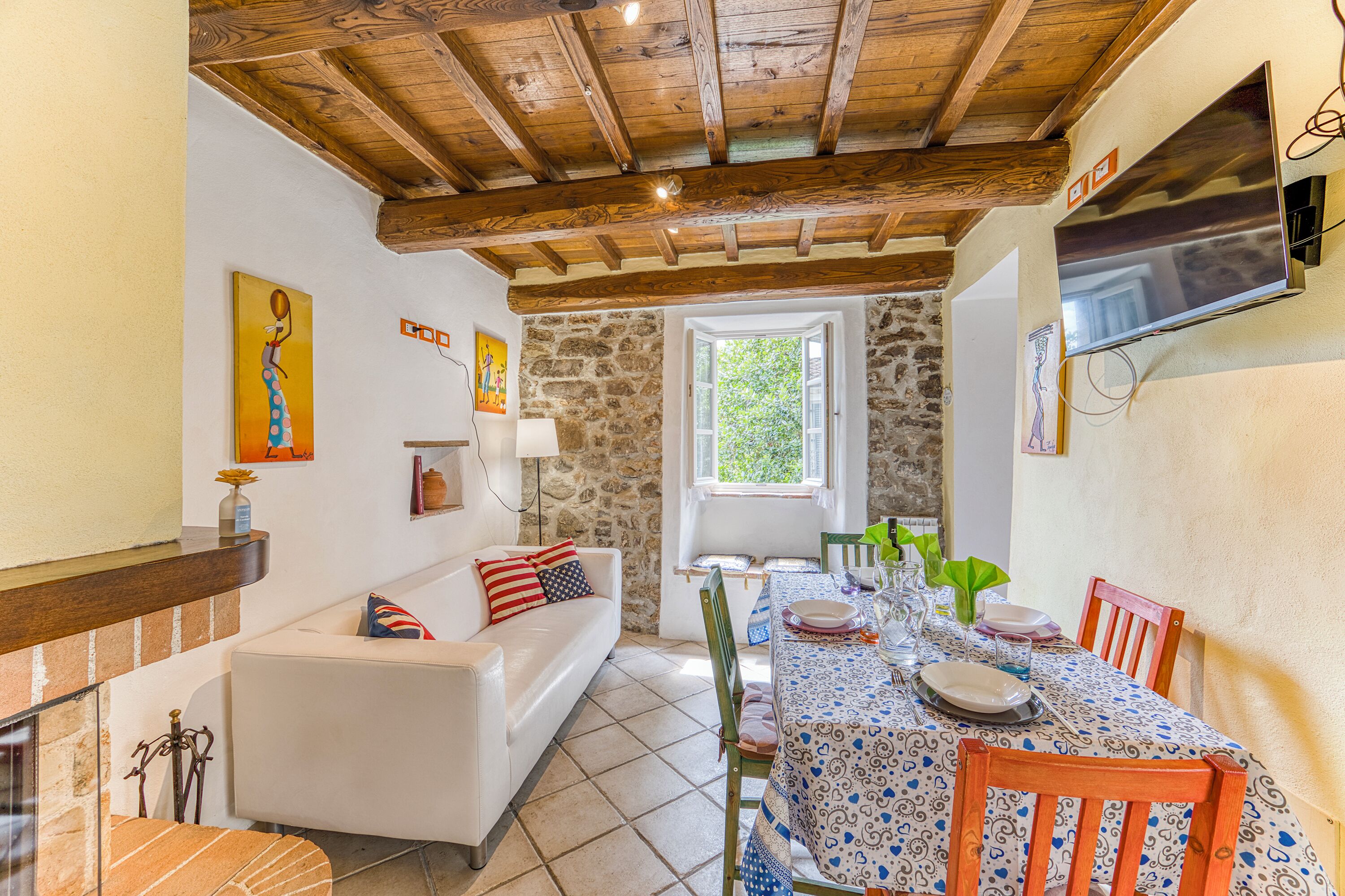 Rumah Keluarga, 2 kamar tidur, tepi gunung (Beppe's House in Garfagnana) | Ruang makan