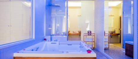 Superior Double Room | Private spa tub