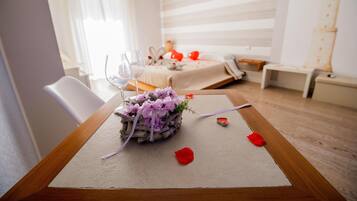 Superior Double Room | In-room safe, desk, laptop workspace, blackout drapes