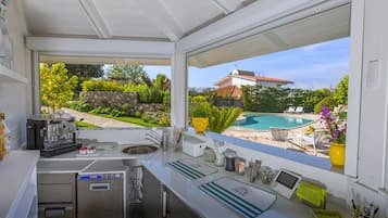 House, Smoking | 3 bedrooms