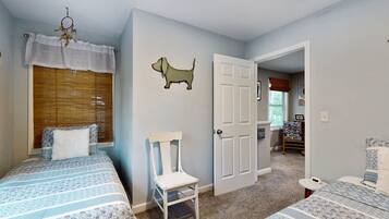 4 bedrooms, internet, bed sheets