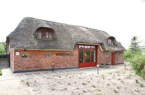 Exterior - Blåbjerggaard - Six Bedroom House, Sleeps 14 (Henne)