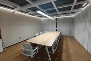 Meeting facility - No. 73, Xiwuli · Moganshan French Light Luxury Courtyard Family-friendly Boutique Accommodation (Deqing)