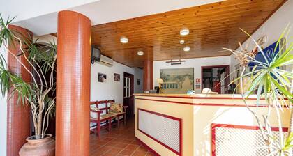 Hotel Mar e Sol by Umbral