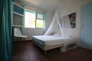 3 quartos, berço de viagem, Wi-Fi de cortesia, roupa de cama