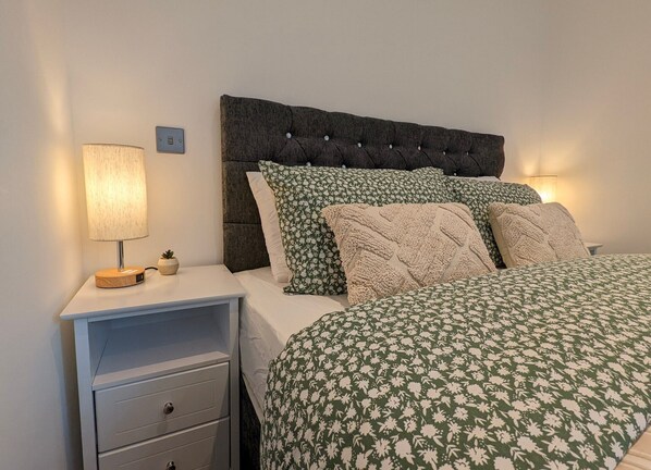 1 chambre, bureau, accès au Wi-Fi (inclus), literie fournie