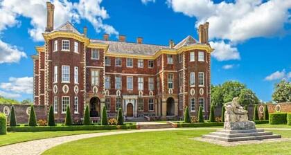 The Isabella Studio by Richmond Park