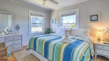 4 bedrooms, travel crib, free WiFi, bed sheets
