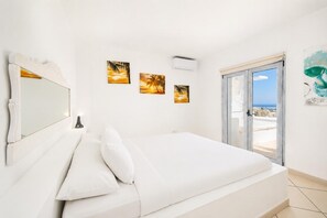 10 bedrooms, iron/ironing board, travel cot, WiFi