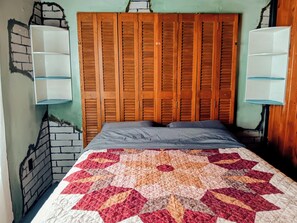 1 bedroom, free WiFi, bed sheets