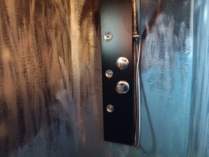 Hand-held showerhead