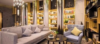 Rezen Hotel (formerly Yixing Renmin Road Atour Hotel)