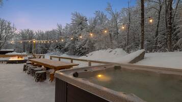 Bain à remous extérieur