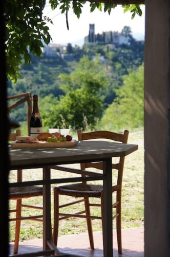 18th century Tuscan farmhouse in the Garfagnana