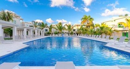 Playa Palmera Beach Resort