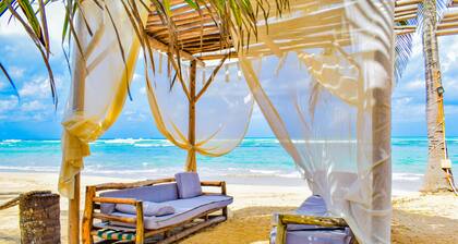Playa Palmera Beach Resort