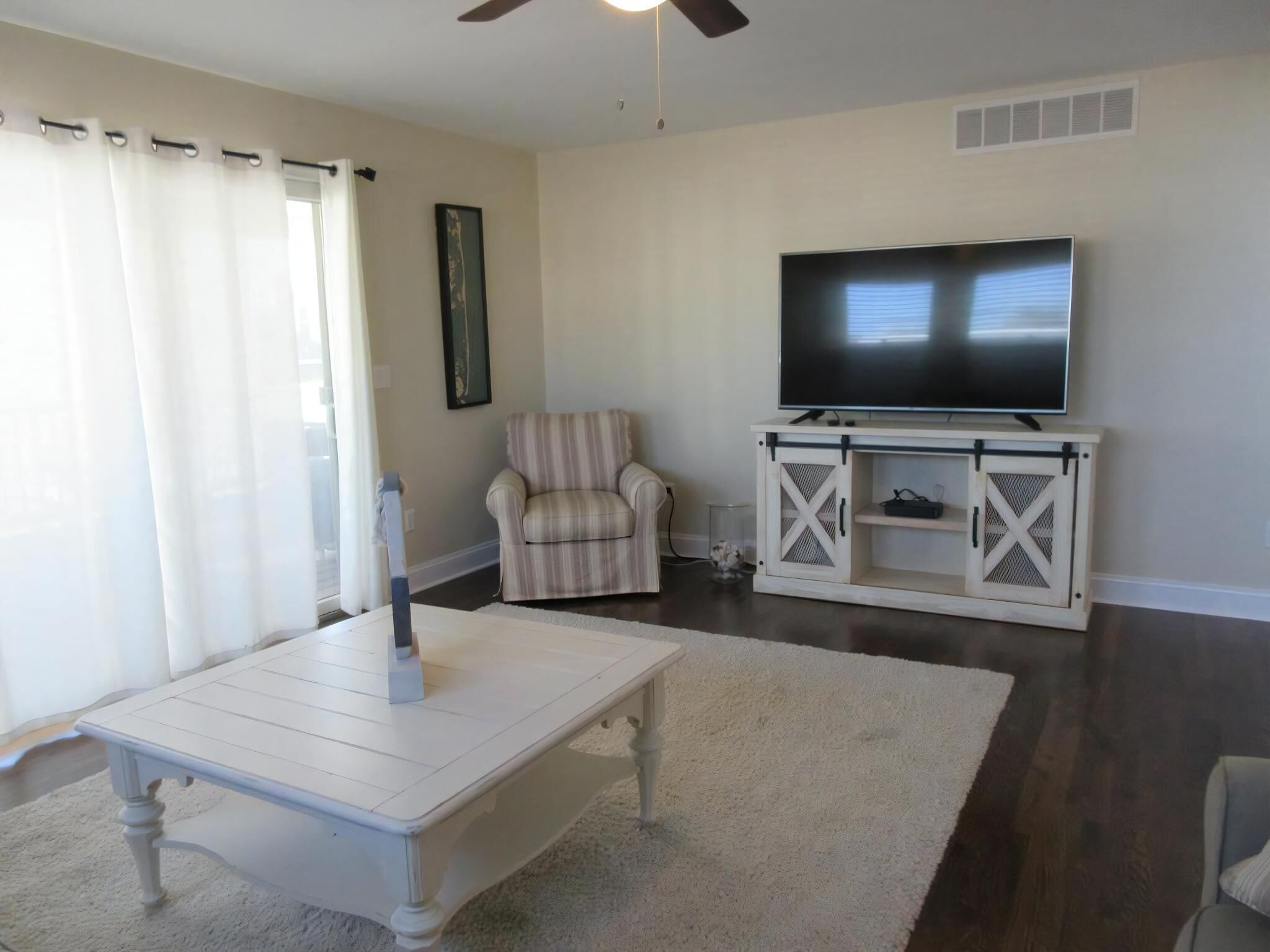 Smart TV, DVD player