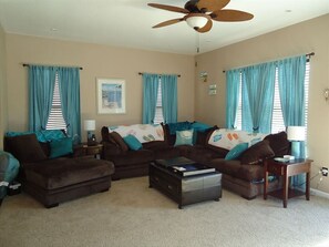 Smart TV - 3 bedroom accommodation in Beach Haven Terrace (Beach Haven Terrace)