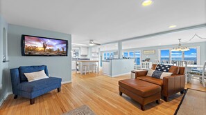 Smart TV, chimenea, reproductor de DVD, mesa de ping pong