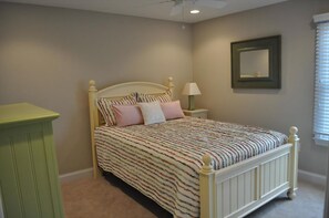 5 chambres, fer et planche à repasser, Wi-Fi gratuit