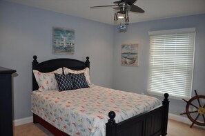 5 bedrooms, iron/ironing board, free WiFi - 5 bedroom accommodation in Loveladies (Loveladies)