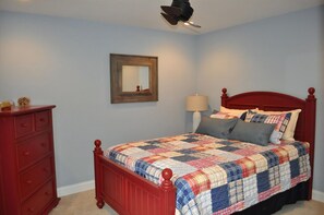 5 quartos, ferros/tábuas de passar roupa, Wi-Fi de cortesia