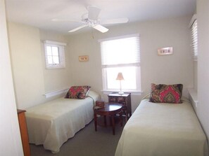 3 bedrooms, iron/ironing board, WiFi