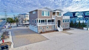 Exterior - 248 Thirteen July LLC - McGann 248 (North Beach)