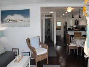 Smart TV, DVD player - Classic Beach Cottage w/ private yard (Ship Bottom)