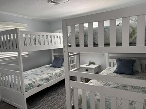 3 bedrooms, iron/ironing board, free WiFi