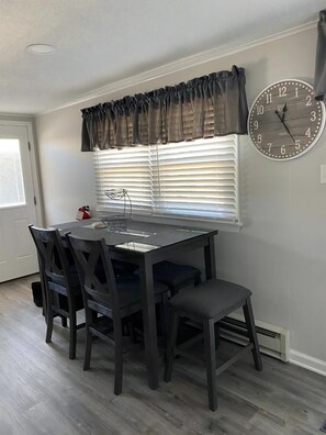Dining - Newly renovated duplex located on the ocean block in the heart of Surf City. (Surf City)