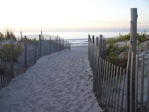 Liegestühle, Strandtücher