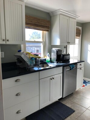 Geladeira, fogão, cooktop, lava-louças