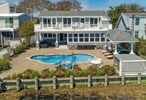 Exterior - 5 bedroom accommodation in High Bar Harbor (High Bar Harbor)