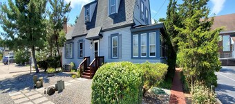 Quaint House Steps To The Beach with great backyard space for outside dining