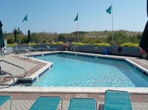 A heated pool - Desirable Fishery Condo 1st. Fl (Ship Bottom)