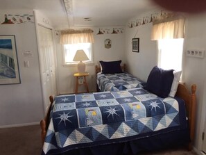 5 bedrooms, iron/ironing board, free WiFi