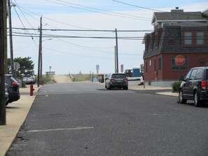 Parkplätze auf dem Gelände