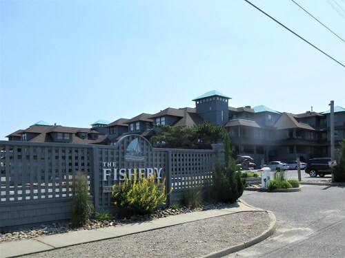 Fishery Condo with ocean views, 3 bedrooms and 2 baths and lifeguarded pool.