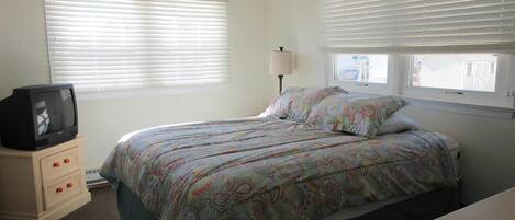 3 habitaciones, tabla de planchar con plancha y wifi gratis