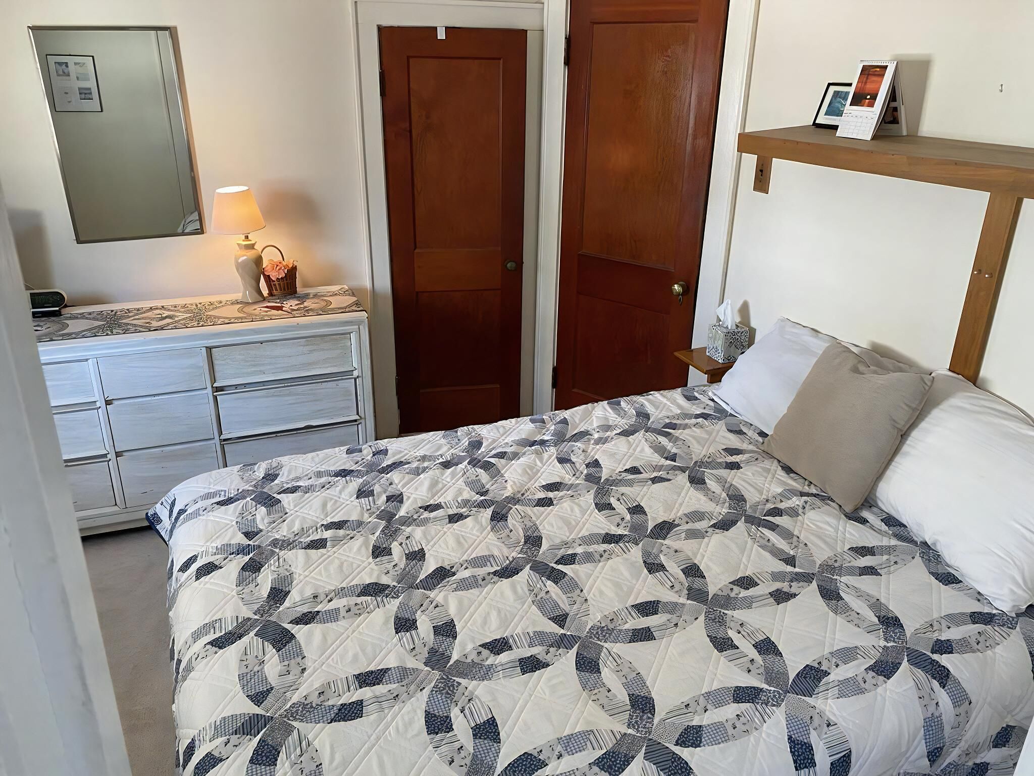 5 Schlafzimmer, Bügeleisen/Bügelbrett, kostenloses WLAN