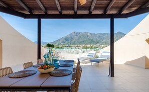 Outdoor dining - Modern Penthouse in City Centre Marbella (Marbella)