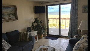 TV, DVD player - Ocean front with beautiful ocean view from deck (Beach Haven)