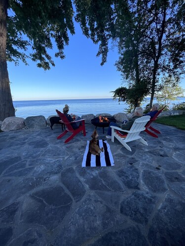 Private lakefront house on lake simcoe. Perfect for outdoor enthusiasts