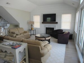 TV, fireplace, DVD player