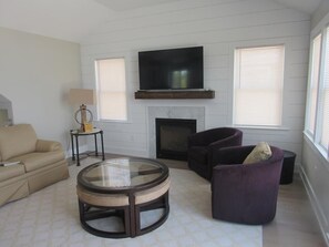 TV, fireplace, DVD player