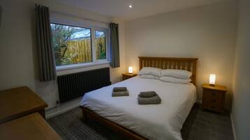 2 chambres, bureau, lit parapluie, Wi-Fi gratuit
