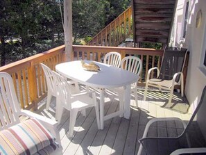 屋外ダイニングエリア