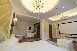 Ảnh chưa phân loại, 4 trong số 18 ảnh, nút