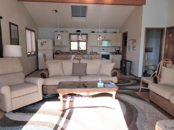 Smart TV, DVD player